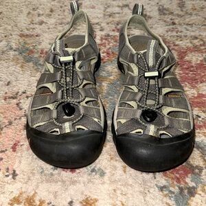 Keen Women’s Sandals 7.5